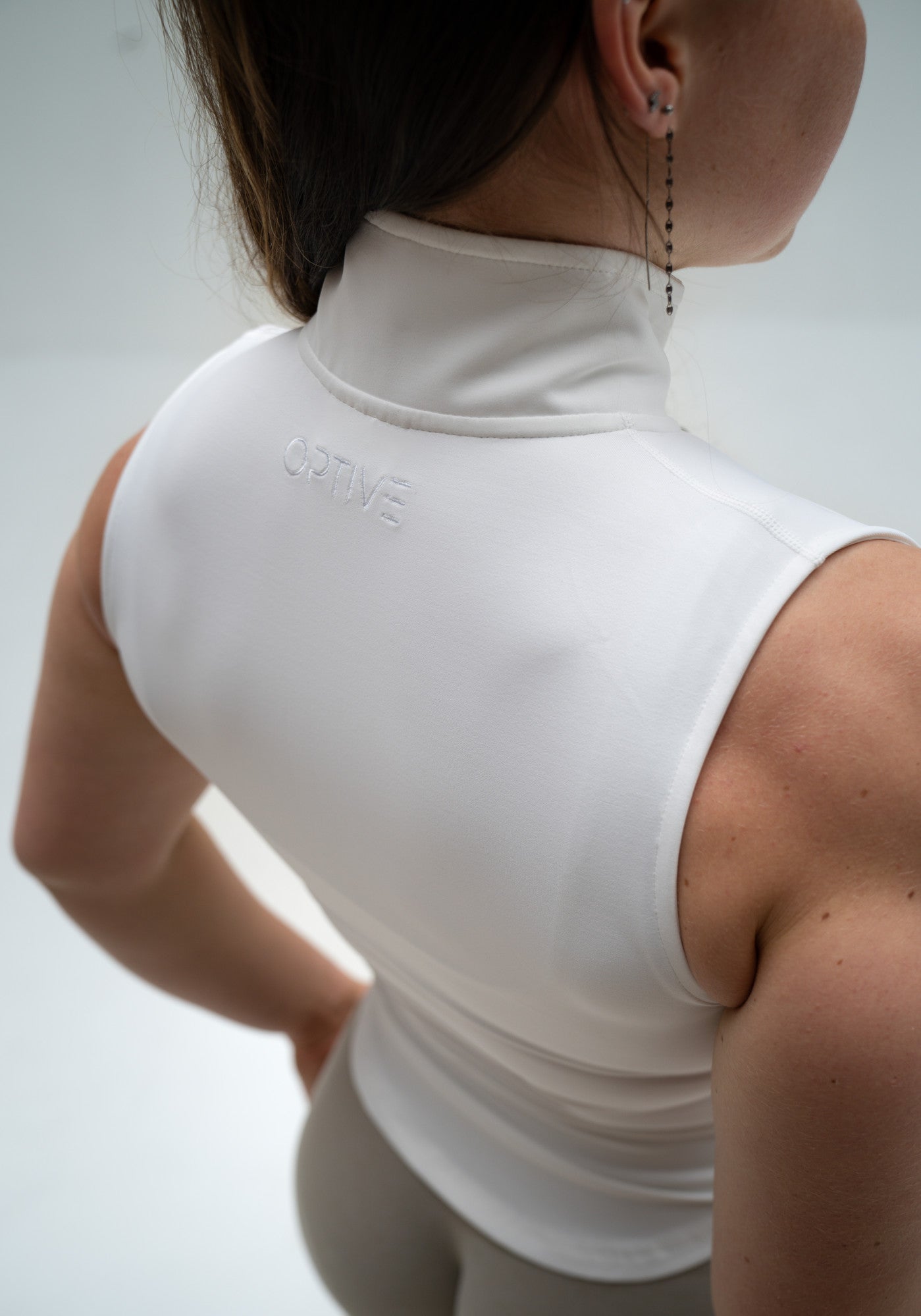 FOCUS Sculpting Vest - Off White